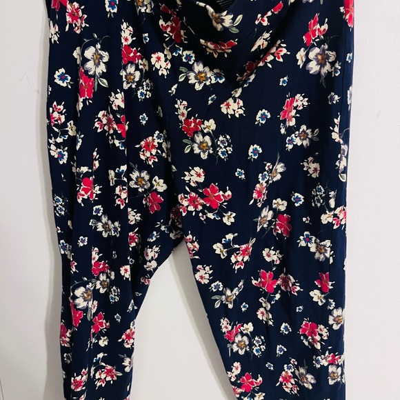 Torrid floral pant - Picture 6 of 6